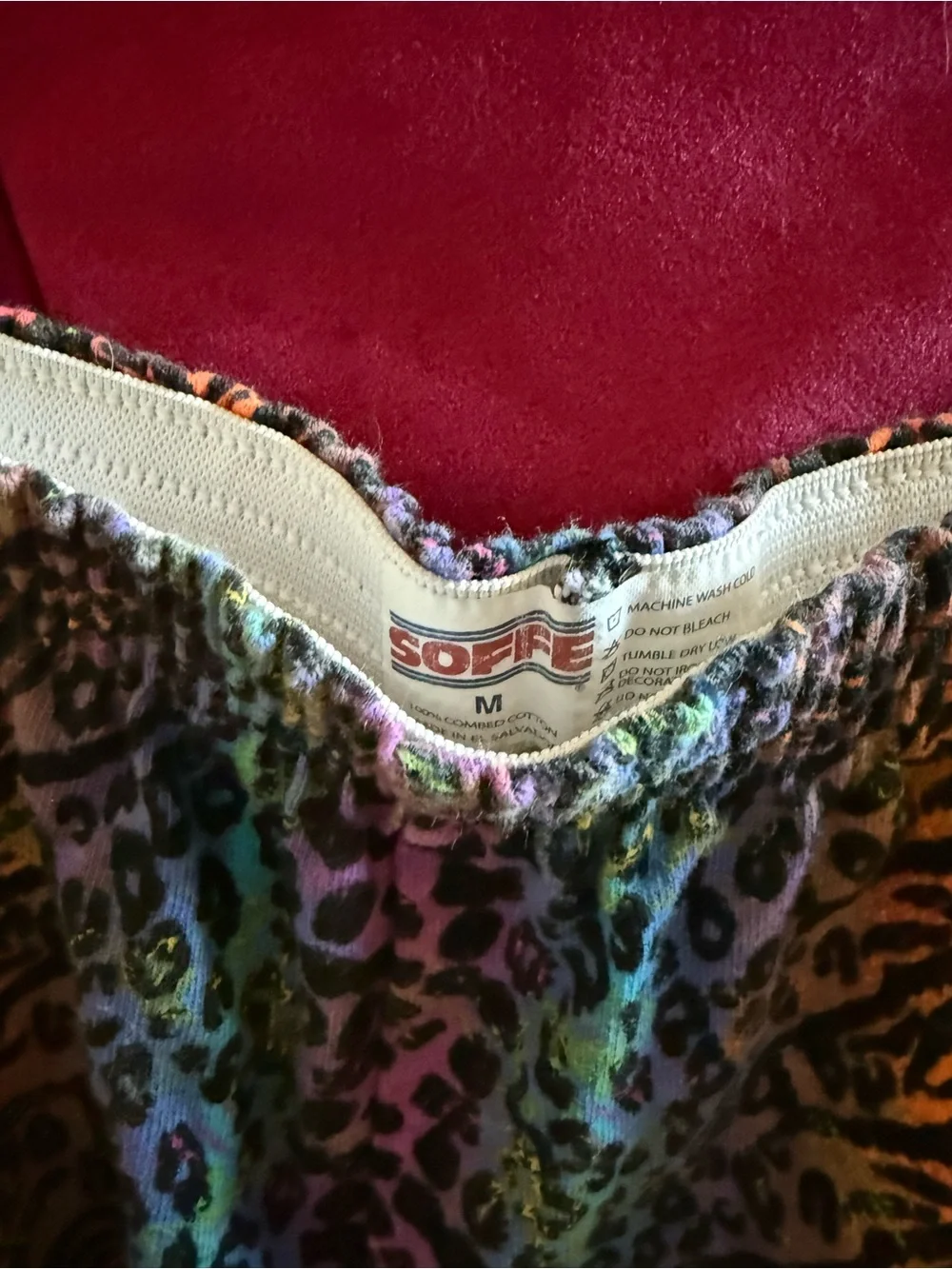 SOFFE Colorful Rainbow Animal Print Lounge Shorts Vintage 90s y2k Medium
